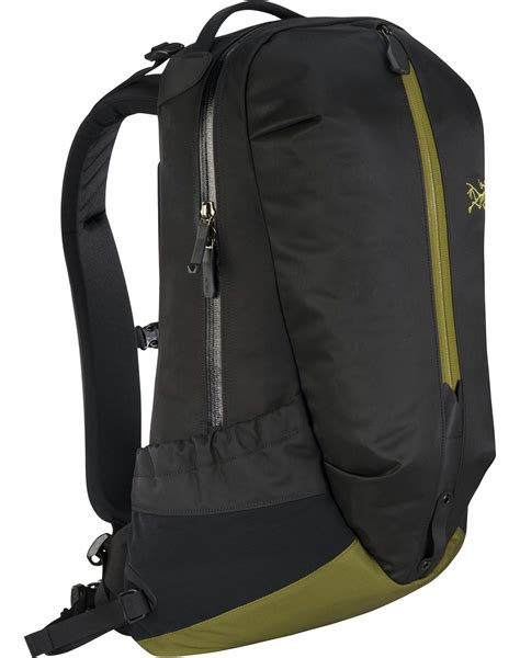 arcteryx arro 22
